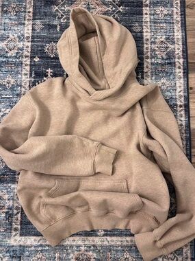 Women’s Aritizia sand hoodie